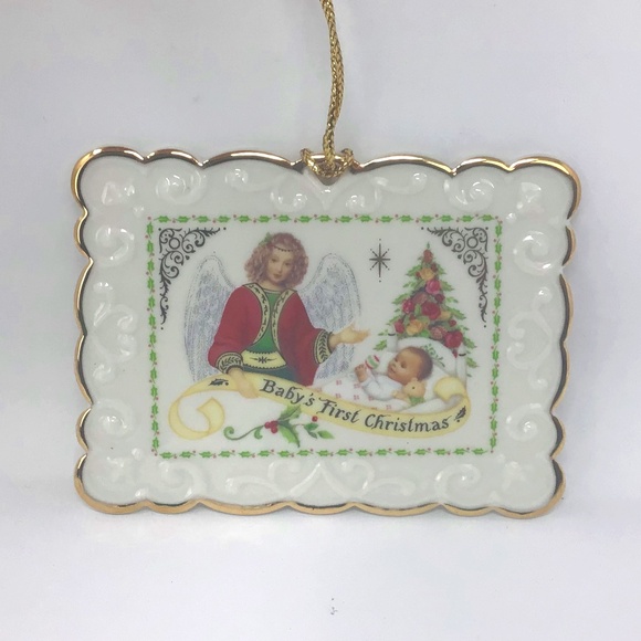Royal Albert Old Country Roses Postcard Ornament Baby’s 1st  Christmas 2001 - Picture 1 of 11